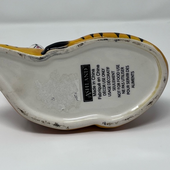 Ashland Ceramic Tiger Figurine - Gold and Black - Picture 7 of 9